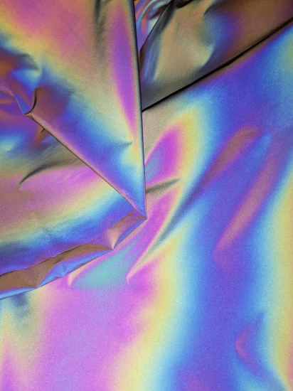 Tessuto riflettente color arcobaleno che si illumina al buio per abbigliamento o giacche alla moda